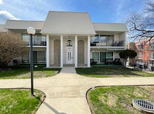 4128 W 99th St APT C, Oak Lawn, IL 60453