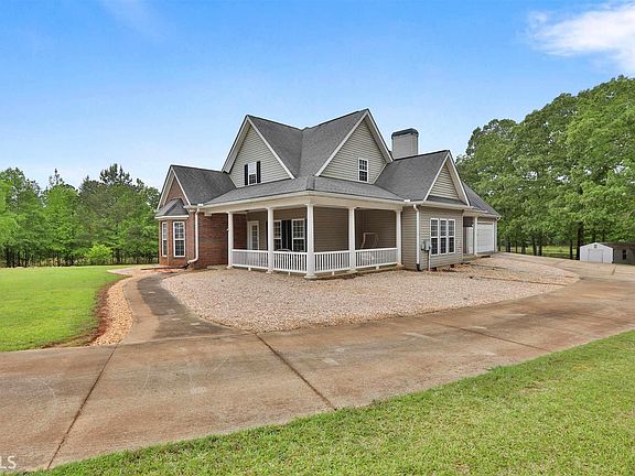 5th image of 329 Strickland Dr #10