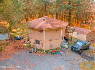 184 Sawmill Rd, Pocono Lake, PA 18347
