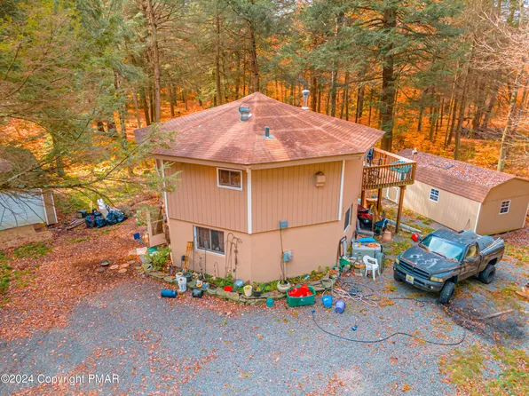 184 Sawmill Rd, Pocono Lake, PA 18347