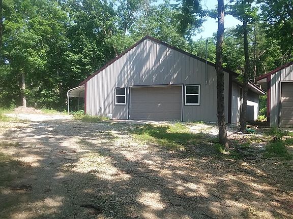 4th image of 918 120th St