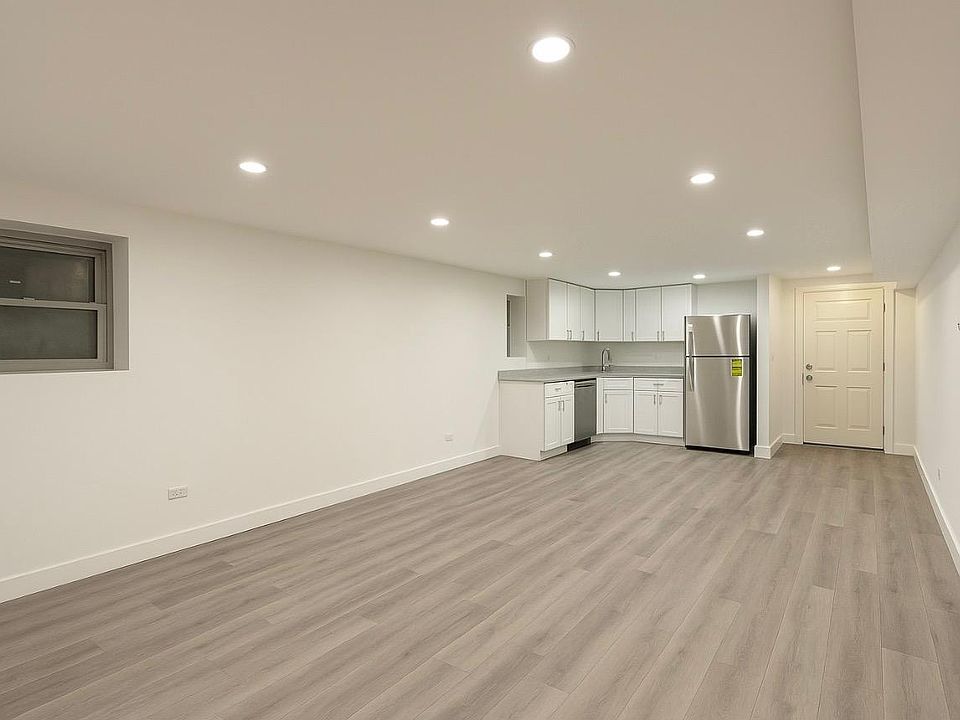 1st image of 4437 W Gunnison St #G