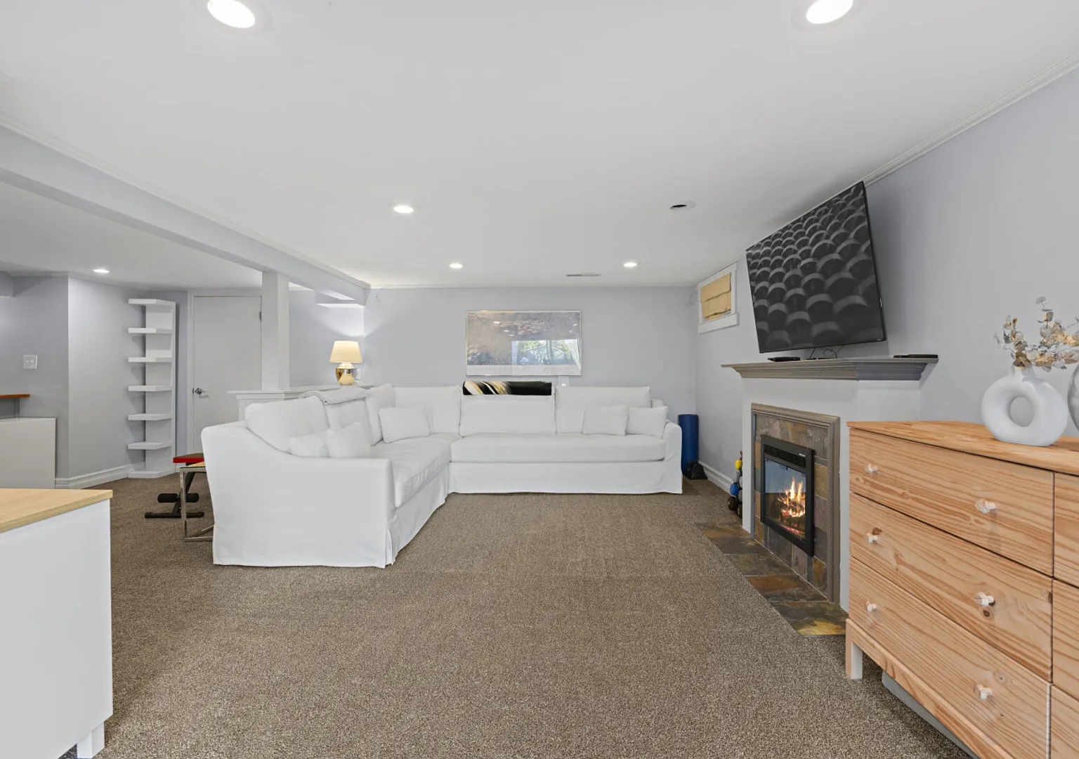 3BR 2BA Ballard Blue, Seattle — Photo 4