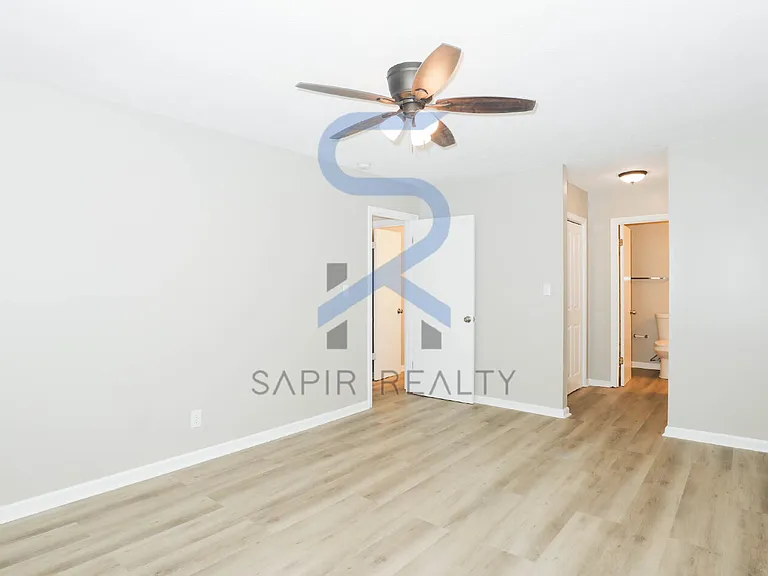 779 Edenton Ct — Photo 7