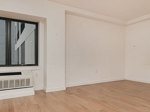 2nd image of 66 Ainslie St #6A