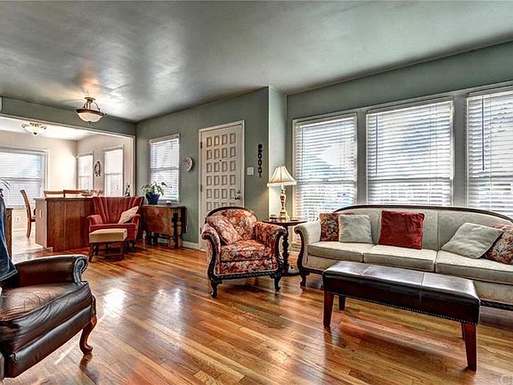 2nd image of 3118 Ocana Ave