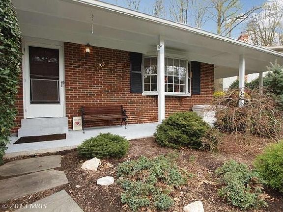 3rd image of 5102 Walport Ln