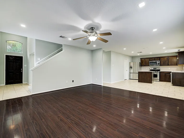 4906 Siros Isle Ct — Photo 3
