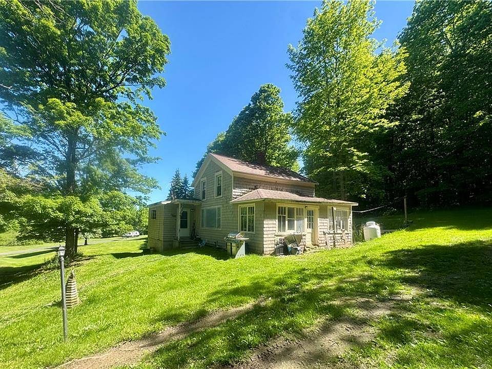 1st image of 140 Camp Hill Rd