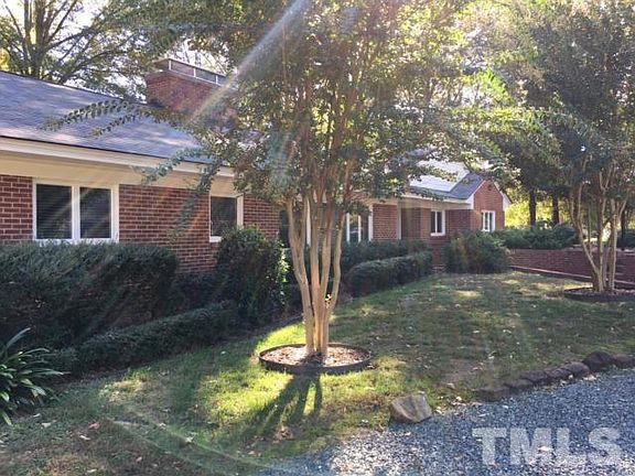 2nd image of 4111 Amesbury Ln