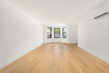 12 Pilling Street, #GARDEN