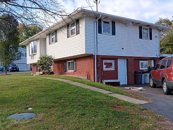 2nd image of 813 Bangor Rd