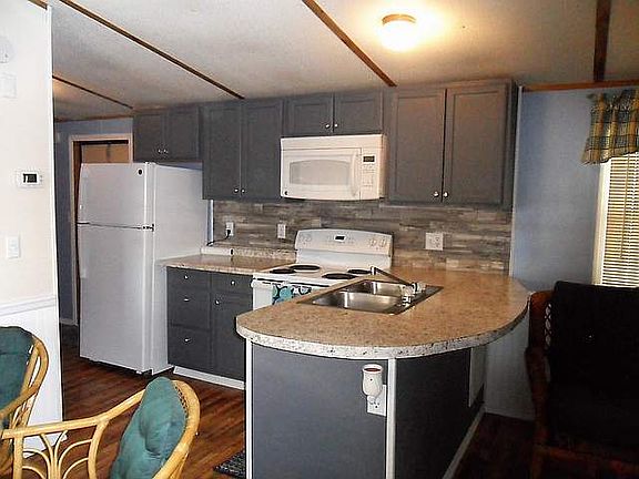 5th image of 7 Lake Griffin Dr