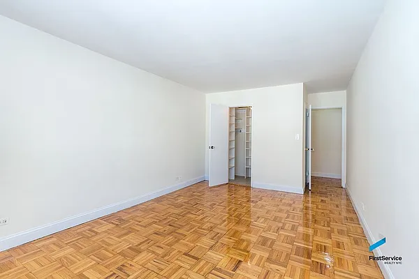 Rented by FirstService Realty (legacy) | media 20