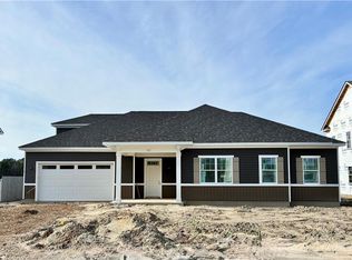 636 Crestfield Dr, Chesapeake, VA 23320