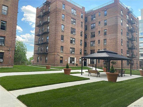 3rd image of 14454 Sanford Ave APT 47