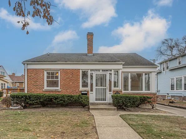 8031 Lockwood Ave, Skokie, IL 60077