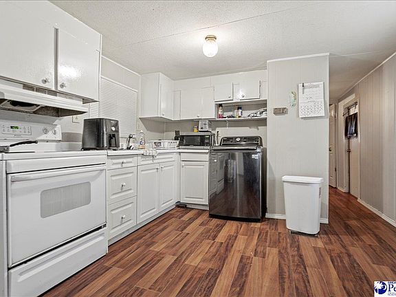 3rd image of 3103 Meadowbrook Dr