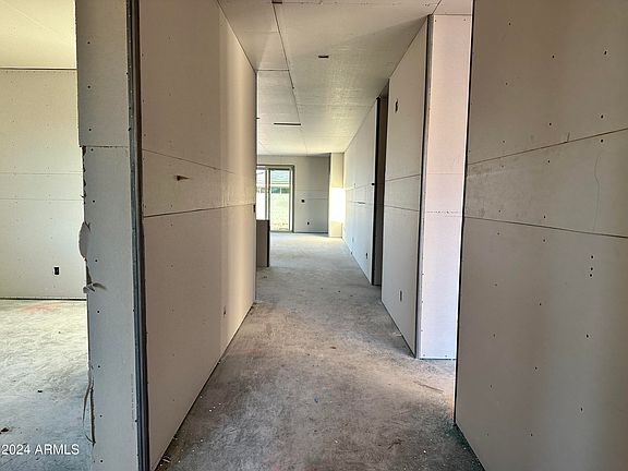 3rd image of 5606 W OLNEY Avenue