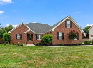 2403 Amber Glen Dr, Murfreesboro, TN 37128