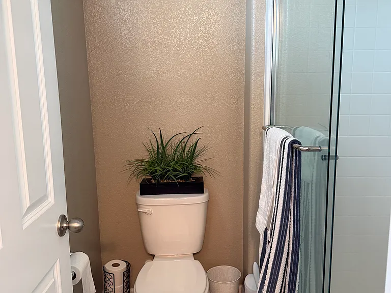 E Phelps Dr — Photo 7
