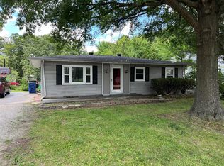 25 W Ofallon Dr, O Fallon, MO 63366