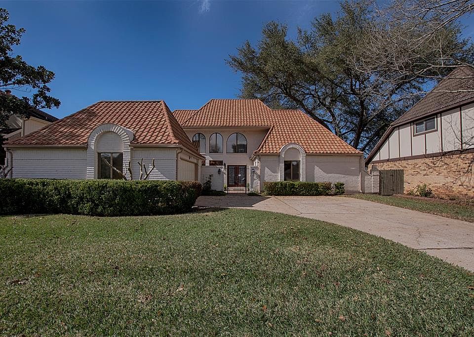 1st image of 1647 Creekside Dr