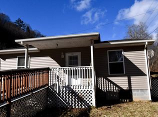 142 Low Rd, Richlands, VA 24641