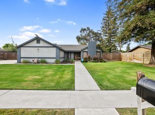 442 E Chevy Chase Dr, Tulare, CA 93274