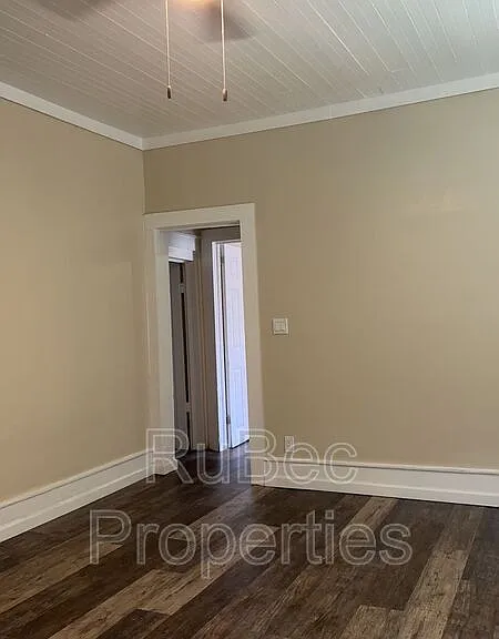 201 E 3rd Ave #3 — Photo 5
