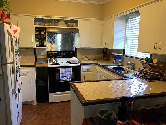 Kitchen living space