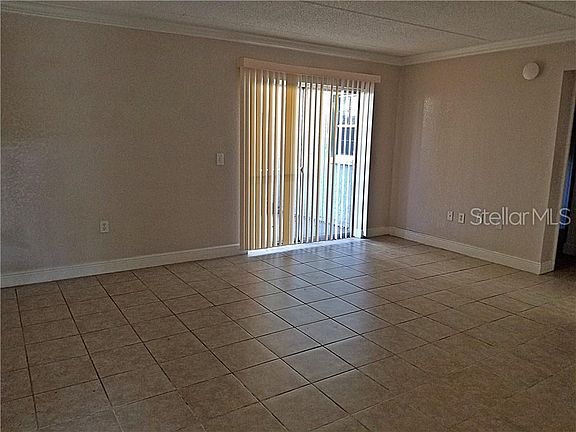 3rd image of 2200 Gladys St APT 603