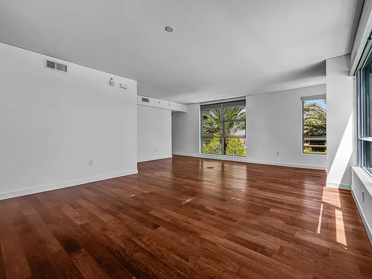 9 Macarthur Pl #403 — Photo 20