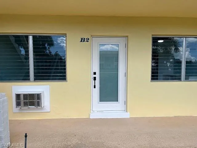 Photo 2 of 23 - 473 12th Ave S #B2 - Naples, FL Building Photo - 473 12th Ave S #B2