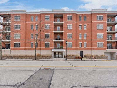 210 N Addison Ave UNIT 206, Elmhurst, IL, 60126