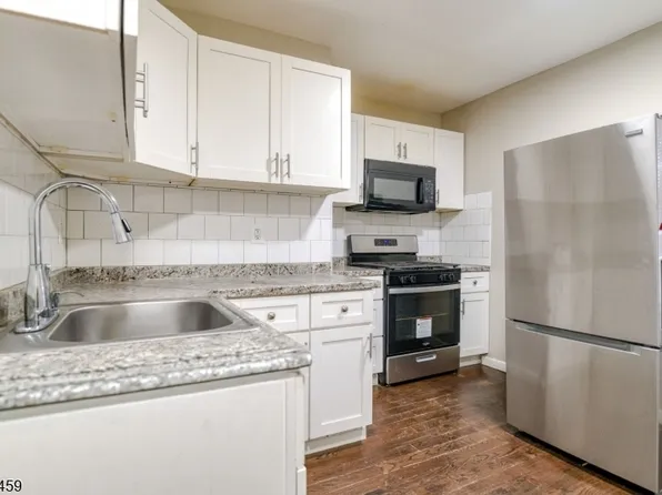 412 S 7th St Floor 1, Newark, NJ 07103