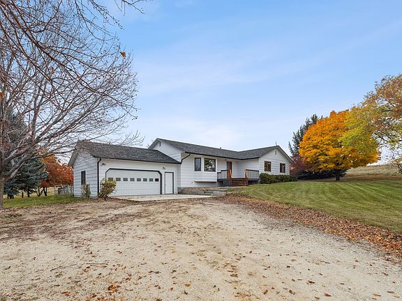 3rd image of 539 Grandview Dr