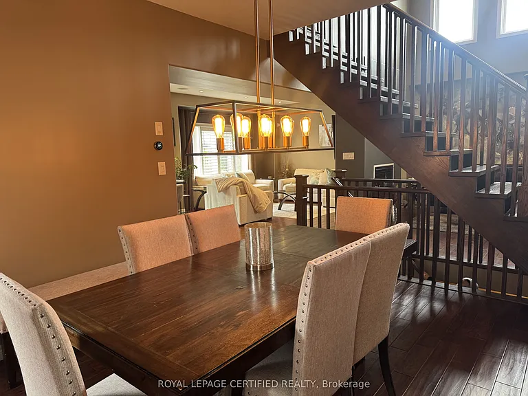 252 Westbank Trl — Photo 18