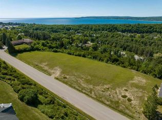 1467 Bay View Hts, Petoskey, MI 49770