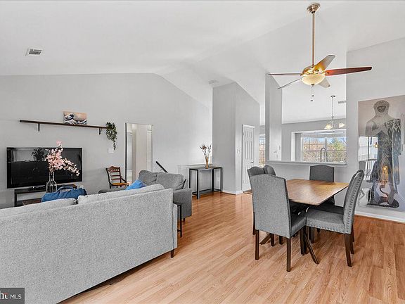 4th image of 7930 Minor Hill Rd