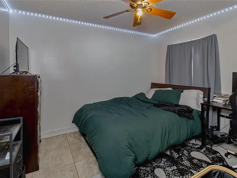 8318 Fort Clinch Ave — Photo 11