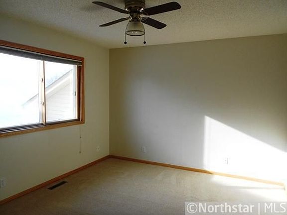 5th image of 2365 Windsor Ln