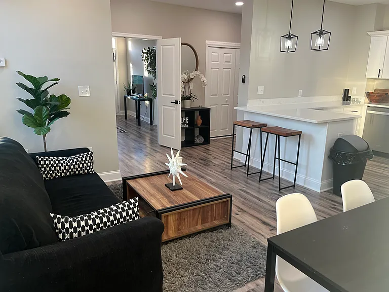 2337 Anoka Ave #2 — Photo 7
