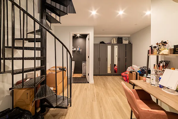 Rented by Jankos Group LLC | media 6