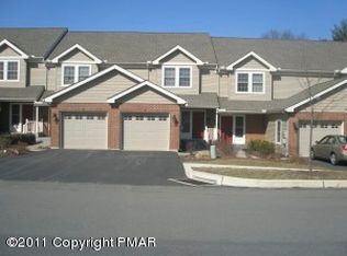 6 Oak Ln, East Stroudsburg, PA 18301
