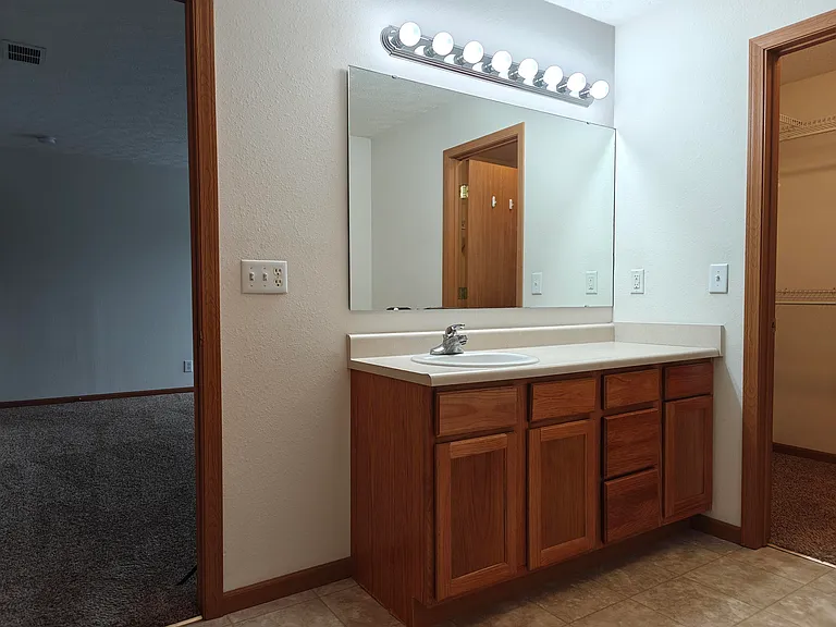 3063 Goddard Ct — Photo 5