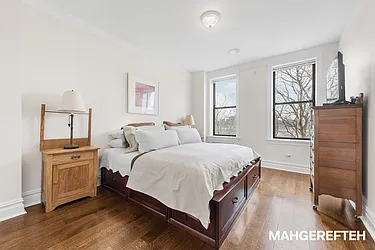 Sold by R New York