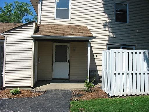 1st image of 2364 Carnation Dr #2364