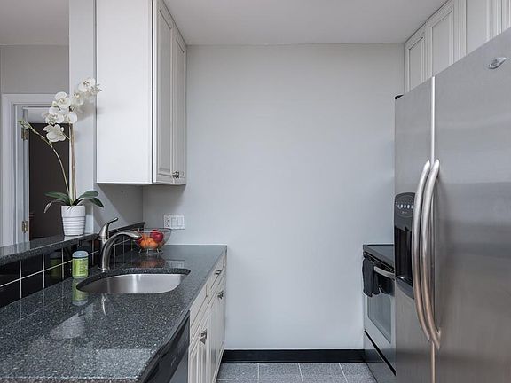 5th image of 206 Tall Oaks Dr Unit K