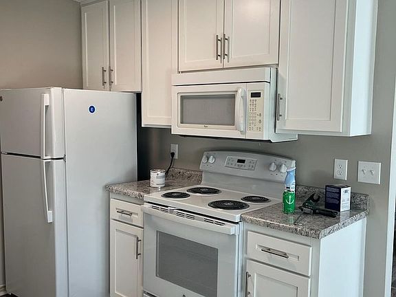 3rd image of 405 River St S #21